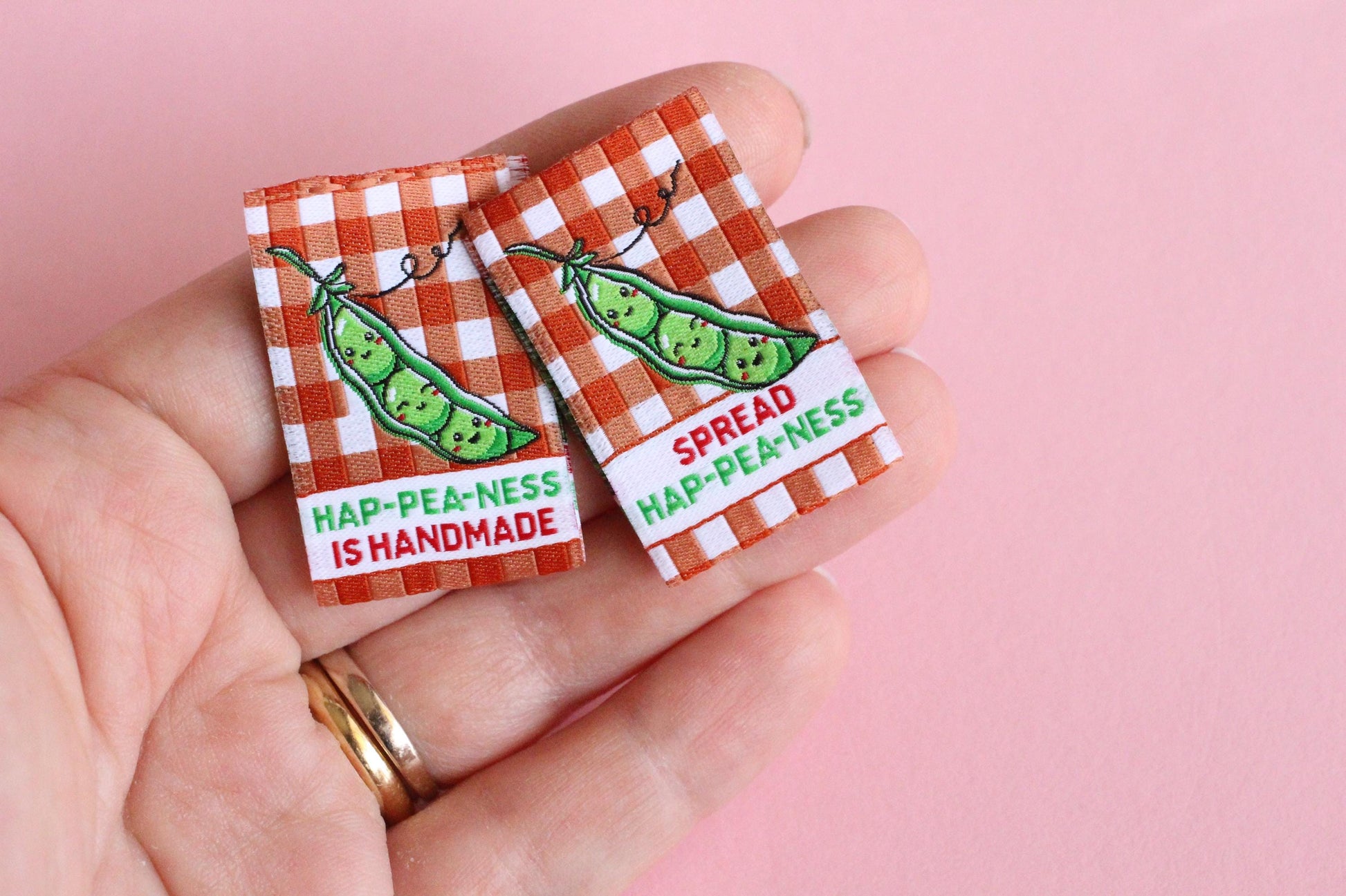 Gingham Woven Sewing Labels – Pack of 6 “Hap-Pea-Ness Is Handmade” Cute Tags, Fun Fabric Labels for Knitting, Quilting & Handmade Clothes - The Cosy Club Handmade