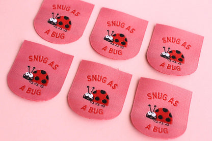 Ladybird / Ladybug Woven Sewing Labels – Pack of 5 Pink “Snug as a Bug” Cute Tags, Soft Clothing Labels for Crochet and Handmade Clothes - The Cosy Club Handmade