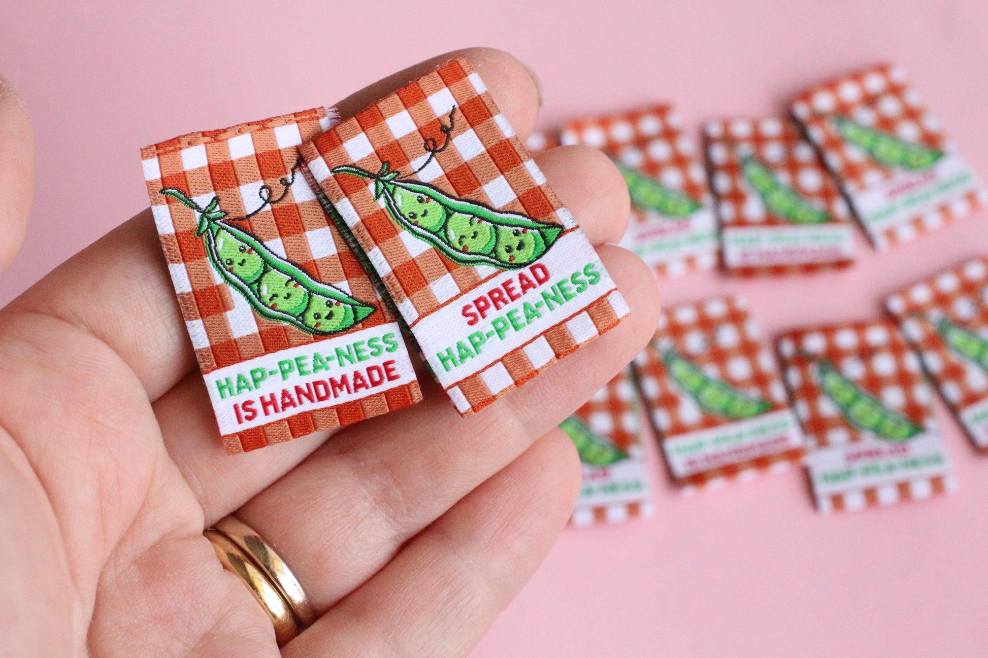 Gingham Woven Sewing Labels – Pack of 6 “Hap-Pea-Ness Is Handmade” Cute Tags, Fun Fabric Labels for Knitting, Quilting & Handmade Clothes - The Cosy Club Handmade