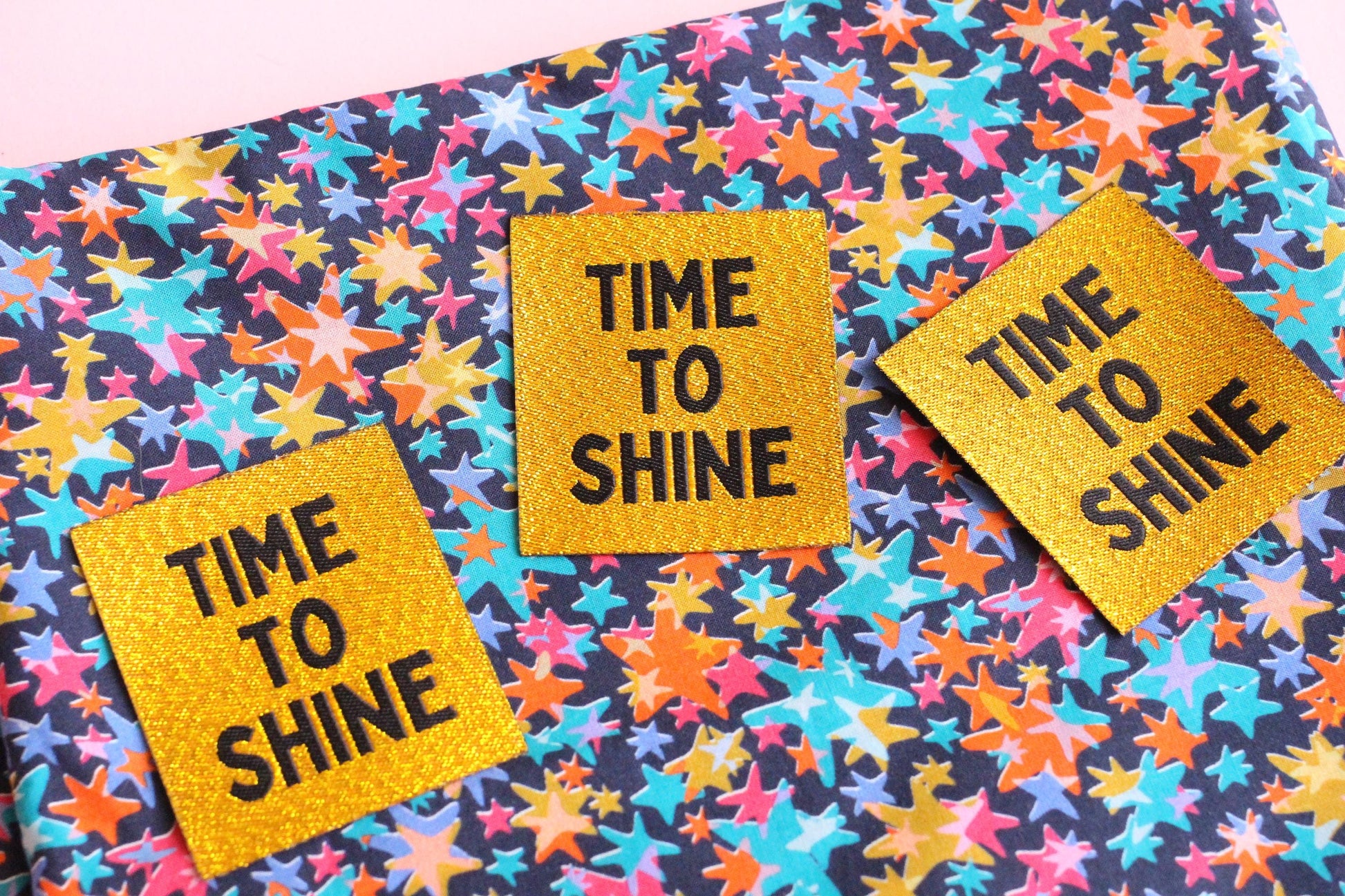 Metallic Gold Woven Sewing Labels – Pack of 5 “Time to Shine” Tags, Shiny Clothing Labels for Handmade Knitting, Crochet & Quilting - The Cosy Club Handmade